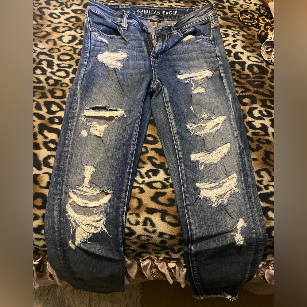 American eagle ripped jeans